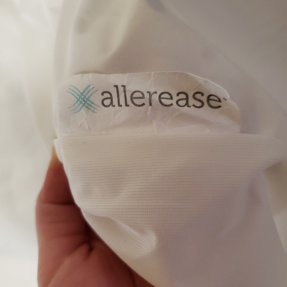 Allerease bedbug and allergy protector FULL - Picture 6 of 8